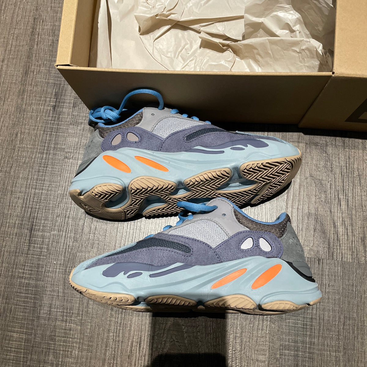 yeezy 700 carbon blue on feet